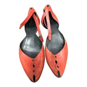 Beautifully crafted Cydwoq vintage pink slipper shoes.